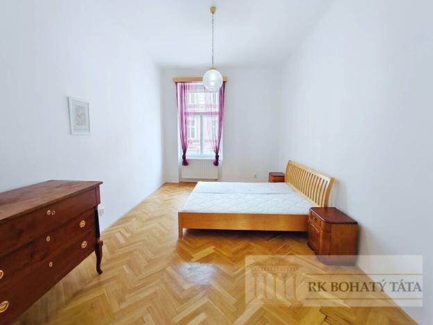 Pronájem bytu 3+1, Praha - Vinohrady, Koubkova, 80 m2