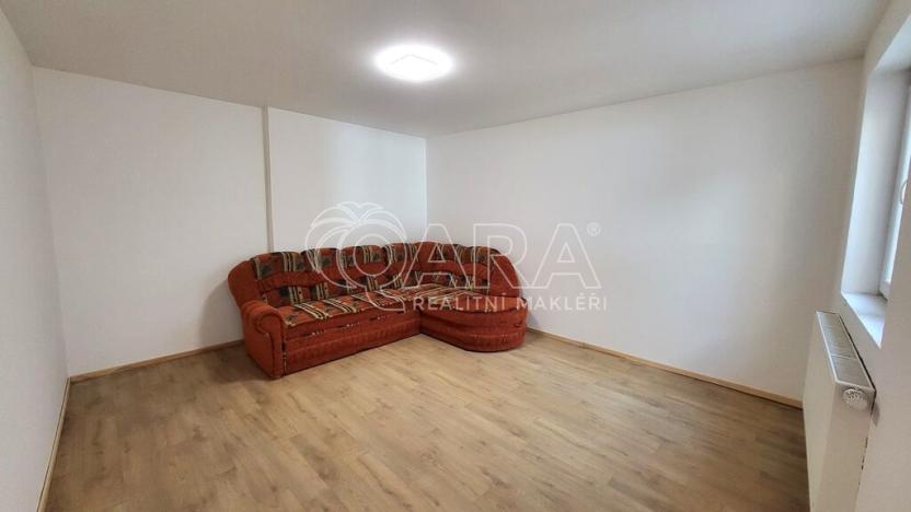 Pronájem bytu 1+1, Mochov, Havlíčkova, 30 m2