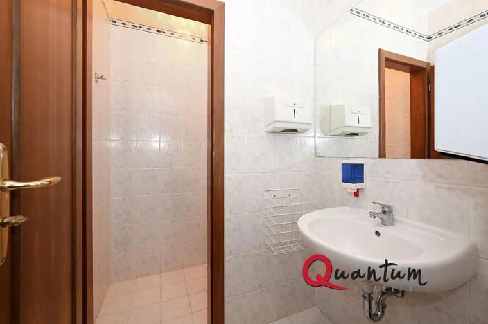 Prodej obchodního prostoru, Praha - Nusle, Slavojova, 149 m2