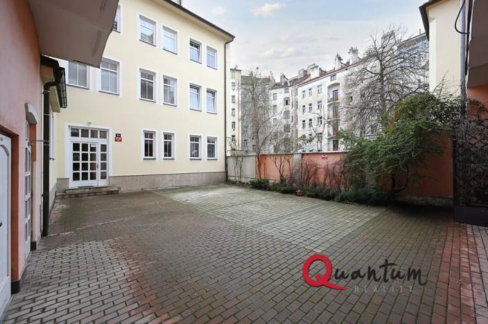 Prodej obchodního prostoru, Praha - Nusle, Slavojova, 149 m2