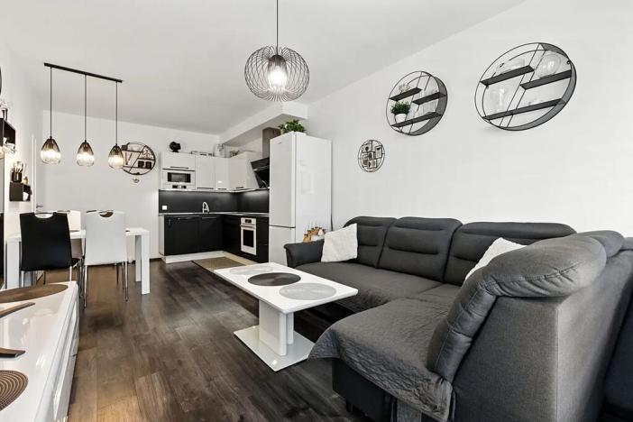 Prodej bytu 2+kk, Praha - Dolní Měcholupy, Honzíkova, 57 m2