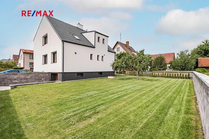 Prodej vily, Jindřichův Hradec, Spojovací, 183 m2
