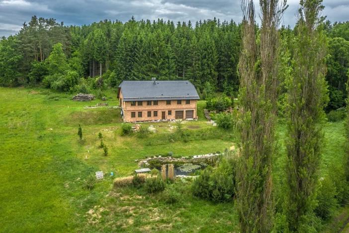 Prodej rodinného domu, Kratušín, 420 m2