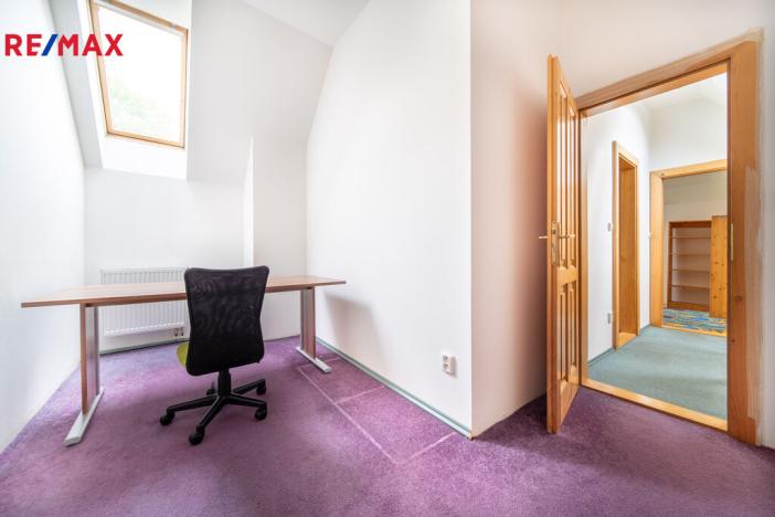 Prodej bytu 6+kk a větší, Karlovy Vary, Na Vyhlídce, 144 m2