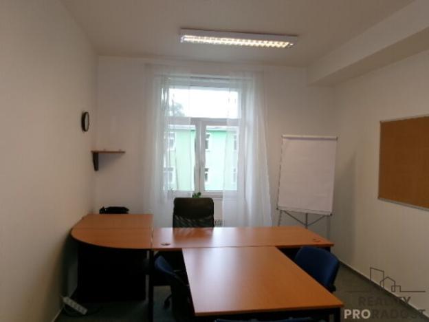 Pronájem kanceláře, Brno - Zábrdovice, 320 m2