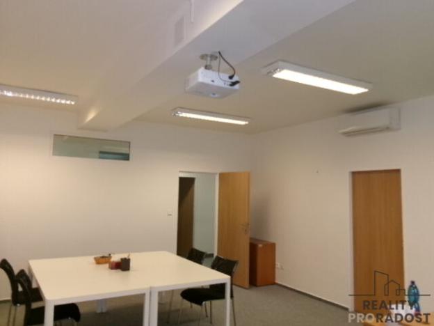 Pronájem kanceláře, Brno - Zábrdovice, 320 m2