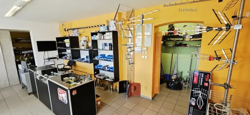 Prodej obchodního prostoru, Kralupy nad Vltavou, Přemyslova, 133 m2