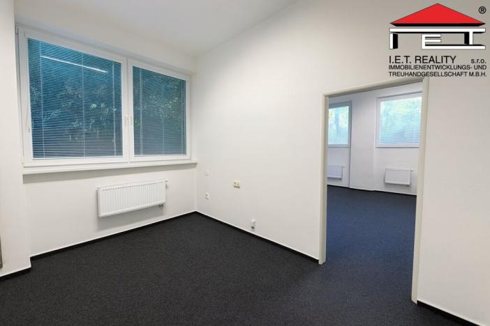 Pronájem kanceláře, Brno, Kroftova, 81 m2