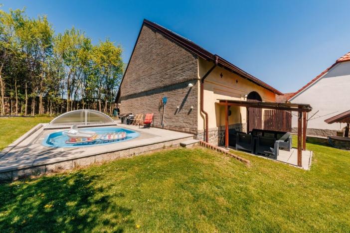 Prodej rodinného domu, Tušovice, 200 m2