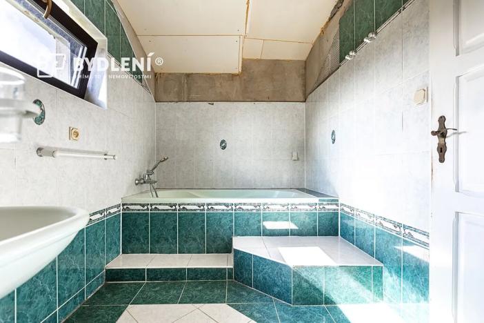 Prodej rodinného domu, Krupka, K Plovárně, 181 m2