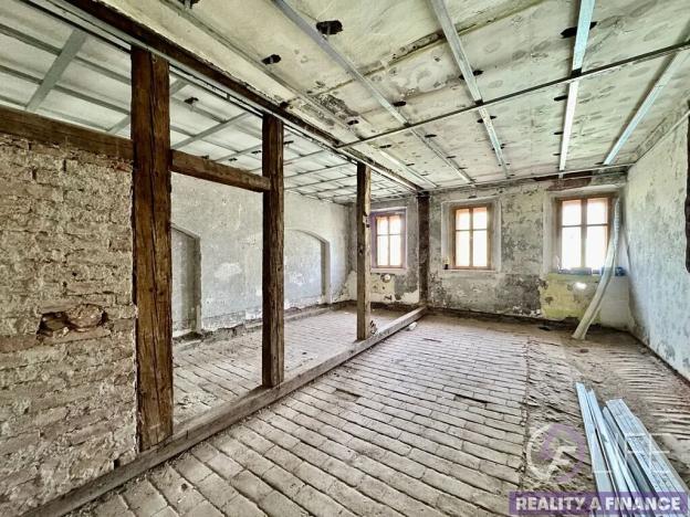 Prodej rodinného domu, Hostinné, E. Votočka, 300 m2