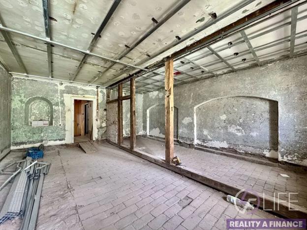 Prodej rodinného domu, Hostinné, E. Votočka, 300 m2