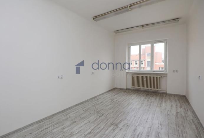 Pronájem kanceláře, Praha, Blanická, 20 m2