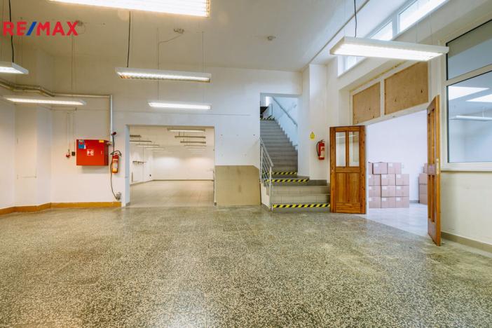 Prodej výrobních prostor, Třebíč - Borovina, Fibichova, 360 m2