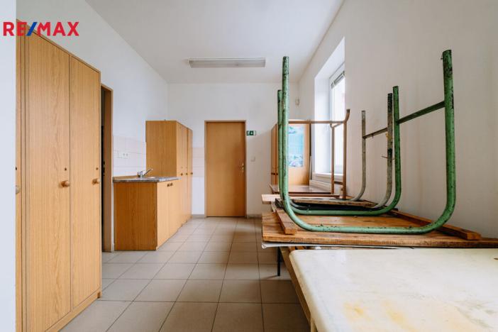 Prodej výrobních prostor, Třebíč - Borovina, Fibichova, 360 m2