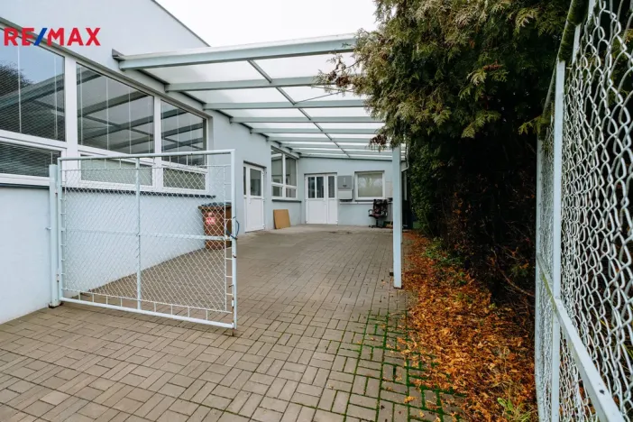 Prodej výrobních prostor, Třebíč - Borovina, Fibichova, 360 m2