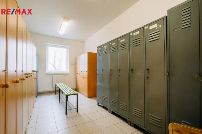 Prodej výrobních prostor, Třebíč - Borovina, Fibichova, 360 m2