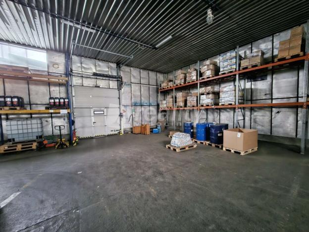Pronájem skladu, Jihlava, Školní, 250 m2