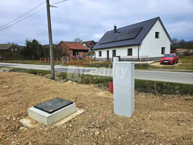 Prodej pozemku pro bydlení, Lhotka, 2195 m2