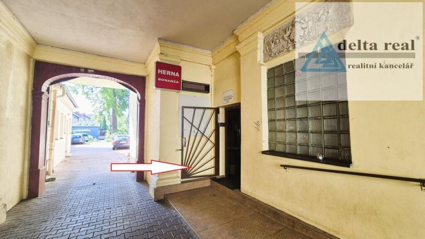 Pronájem obchodního prostoru, Šumperk, Hlavní třída, 141 m2