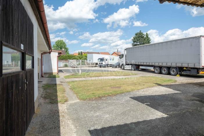 Pronájem skladu, Mělník, Kokořínská, 249 m2