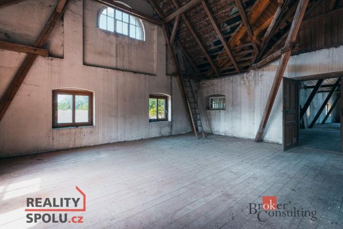 Prodej vily, Horní Bříza, K Cihelně, 1170 m2