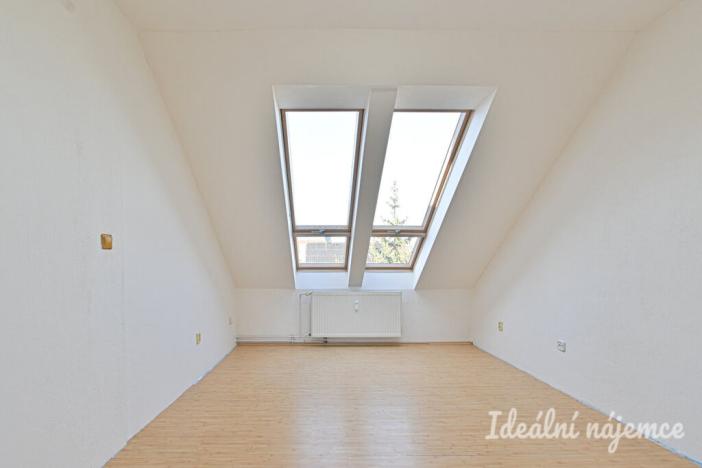 Pronájem bytu 2+1, Říčany, Za Horou, 59 m2