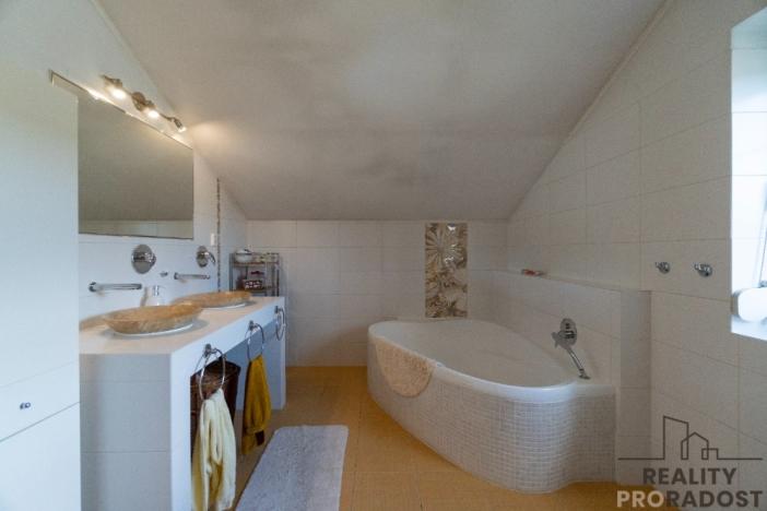 Prodej rodinného domu, Staré Hrady, 175 m2