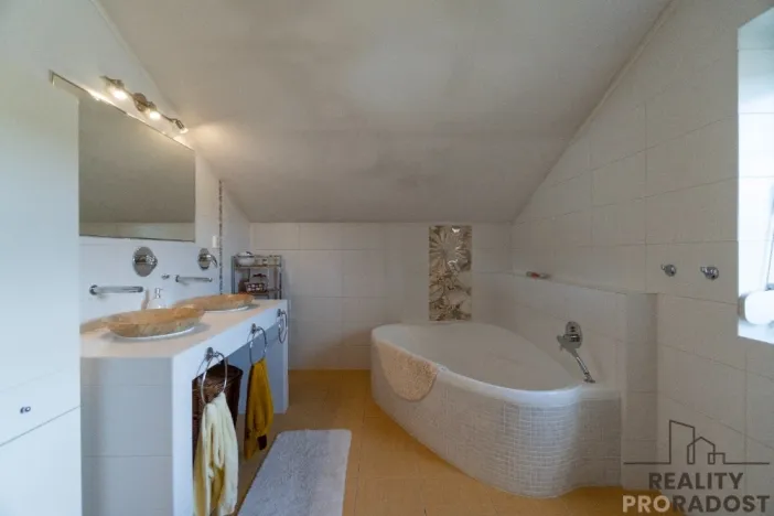 Prodej rodinného domu, Staré Hrady, 175 m2