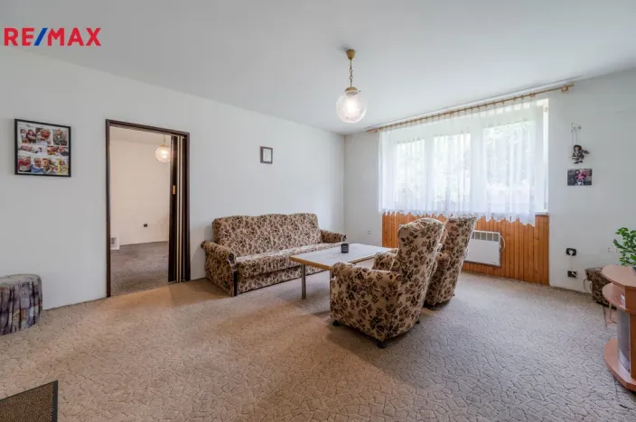 Prodej bytu 4+1, Horoměřice, K Bytovkám, 87 m2