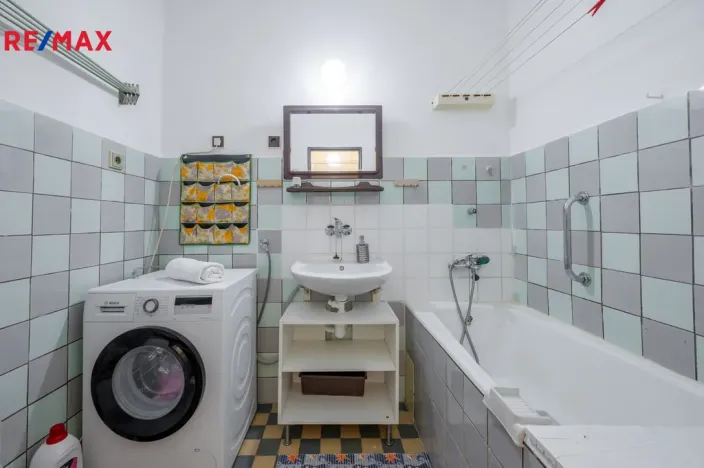 Prodej bytu 4+1, Horoměřice, K Bytovkám, 87 m2