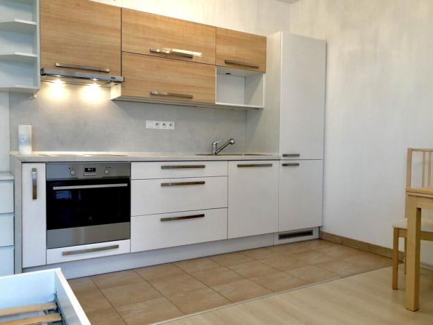 Pronájem bytu 1+kk, Praha - Kyje, Sicherova, 31 m2