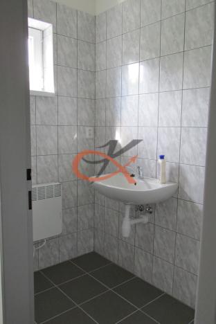 Pronájem skladu, Valašské Meziříčí, M. Alše, 837 m2