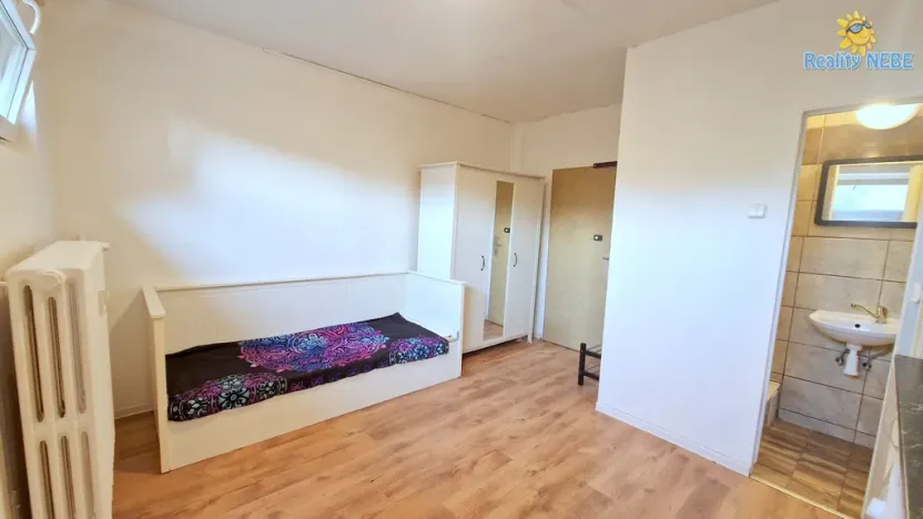 Pronájem bytu 1+kk, Praha - Strašnice, Ke Strašnické, 20 m2