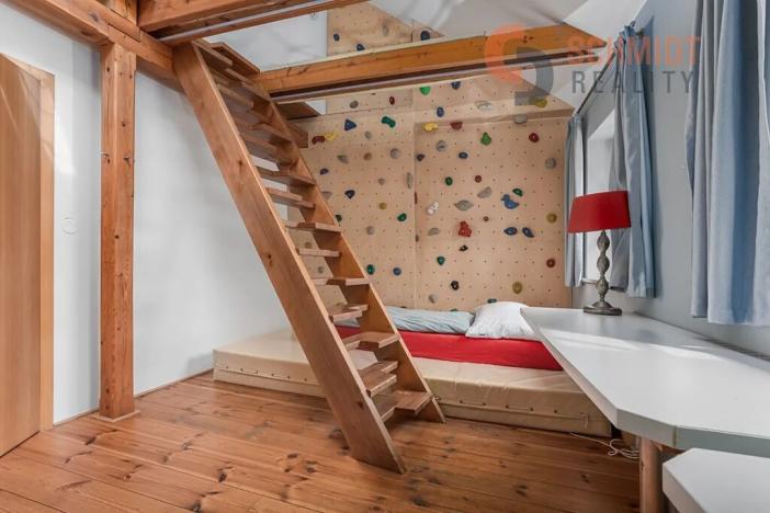 Prodej rodinného domu, Mikulov, 1. května, 310 m2