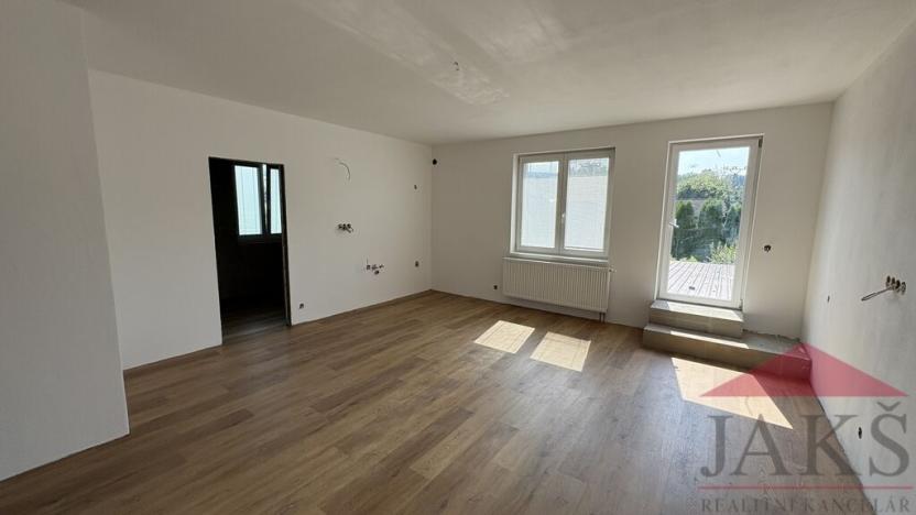 Prodej bytu 2+kk, Dlouhá Ves, 48 m2