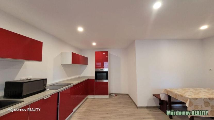 Prodej vícegeneračního domu, Vrutice - Svařenice, 1143 m2