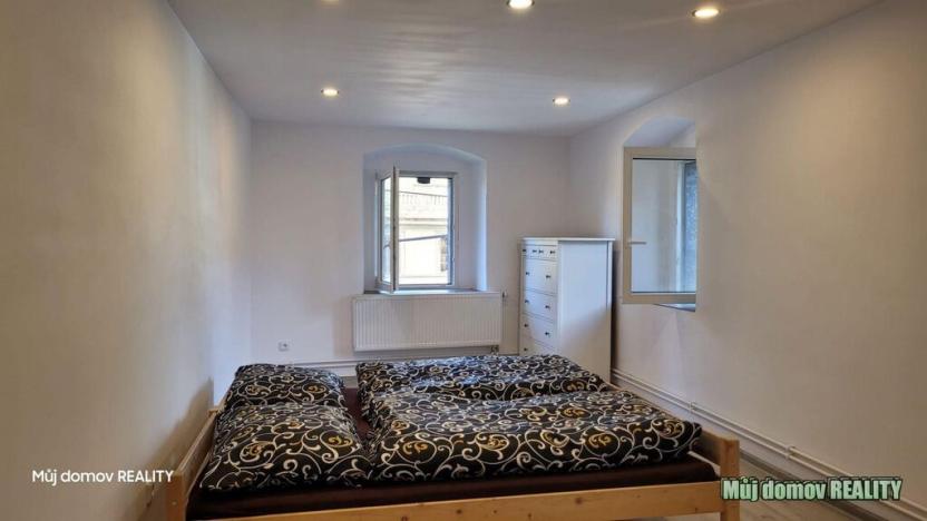 Prodej vícegeneračního domu, Vrutice - Svařenice, 1143 m2