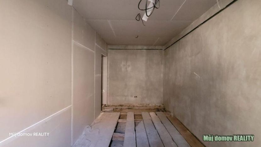 Prodej vícegeneračního domu, Vrutice - Svařenice, 1143 m2