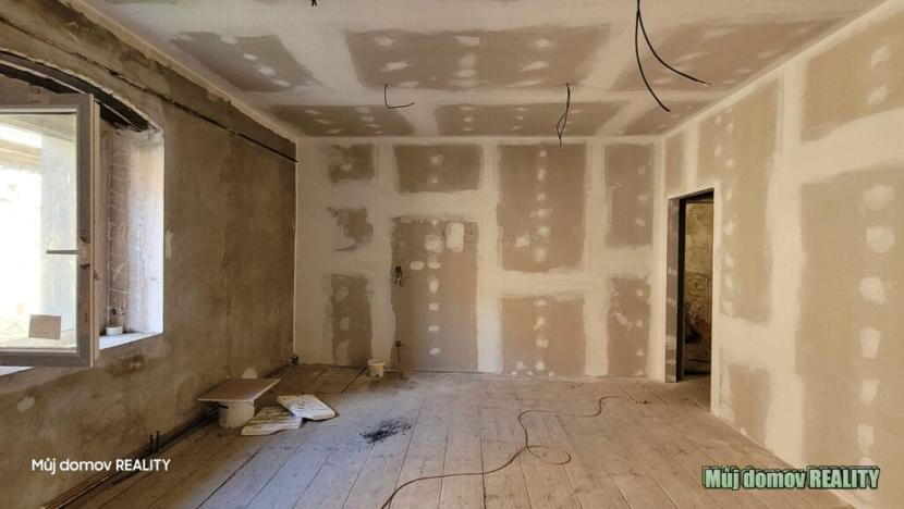 Prodej vícegeneračního domu, Vrutice - Svařenice, 1143 m2