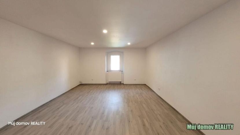 Prodej vícegeneračního domu, Vrutice - Svařenice, 1143 m2