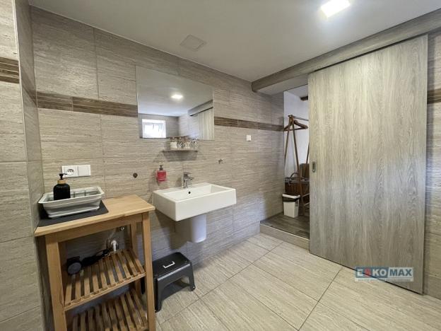 Prodej apartmánu, Hlohovec, Hlavní, 267 m2