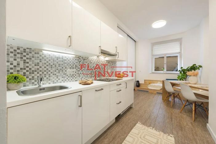 Pronájem bytu 1+1, Praha - Dejvice, Kafkova, 42 m2