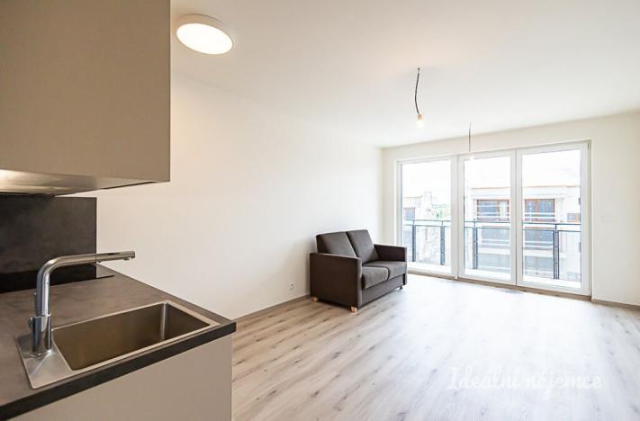 Pronájem bytu 1+kk, Praha - Háje, Výstavní, 32 m2