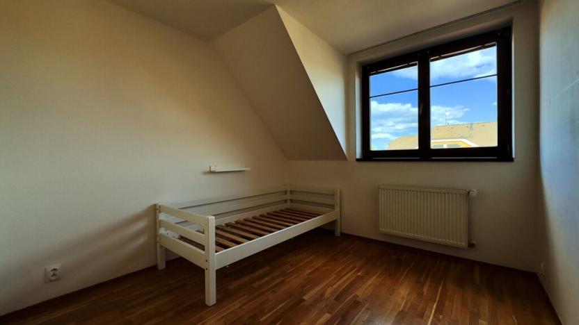 Pronájem bytu 4+kk, Jesenice, Lomená, 81 m2