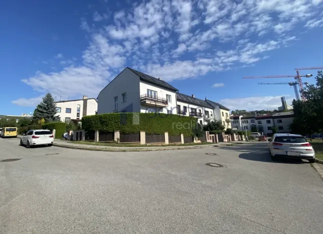 Pronájem kanceláře, Praha, Hněvkovská, 48 m2