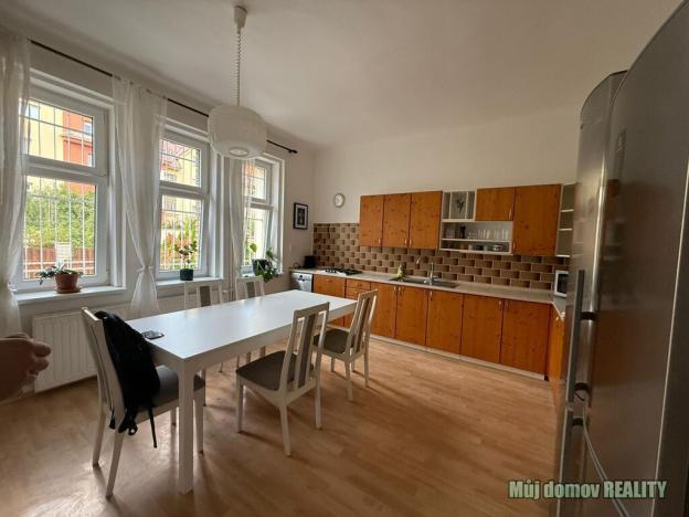 Pronájem rodinného domu, Praha - Vinohrady, Květná, 235 m2