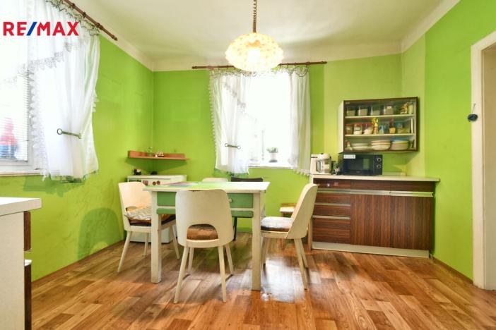 Prodej rodinného domu, Lázně Bělohrad, Malé náměstí, 82 m2