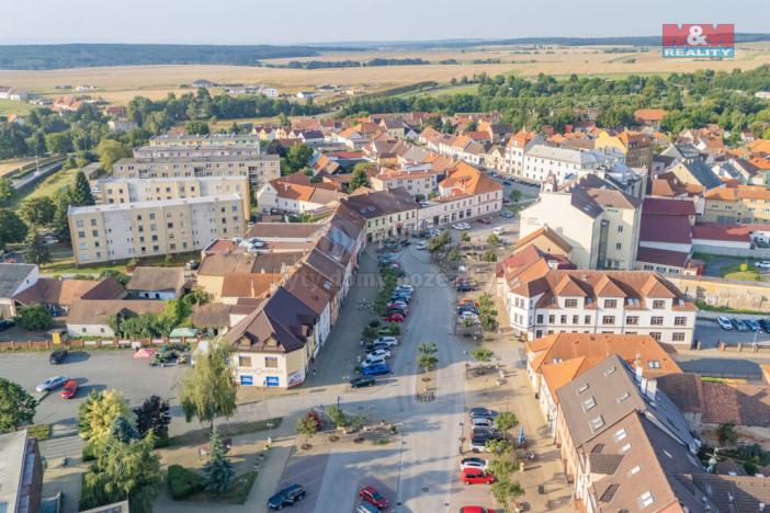 Pronájem obchodního prostoru, Kralovice, nám. Osvobození, 80 m2