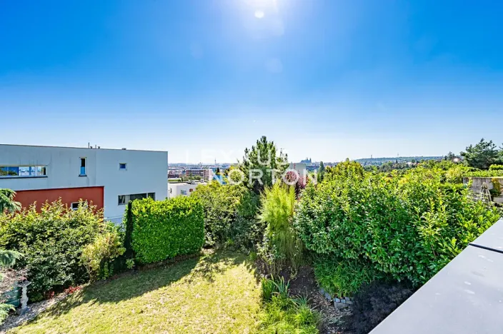 Pronájem rodinného domu, Praha - Dejvice, Hanzelkova, 219 m2